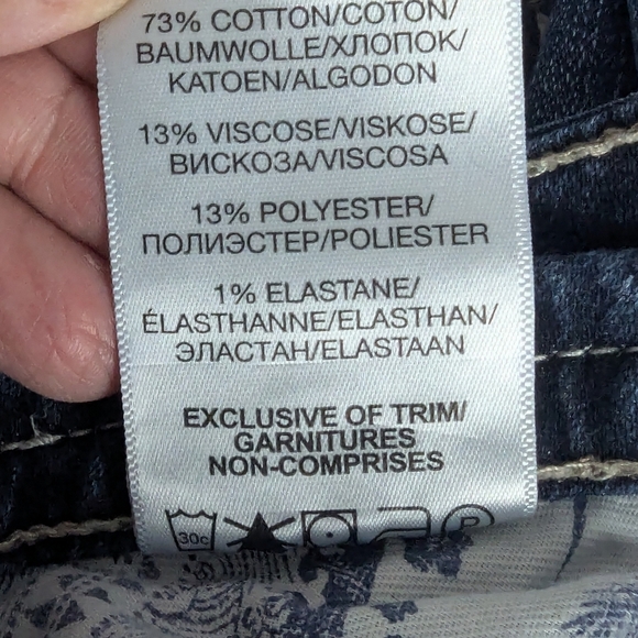 Silver Suki Fluid Denim Capris Size 26 - Picture 7 of 10